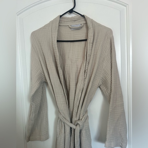 Parachute Cream Robe - Picture 7 of 13